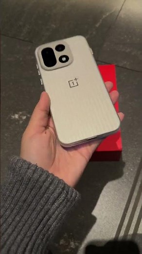 OnePlus 15 Unboxing 📦🔥 | First Look, Design & What’s Inside?