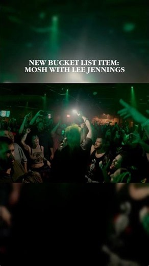 Suffocate City live from Detroit. ‪@TheFuneralPortrait‬