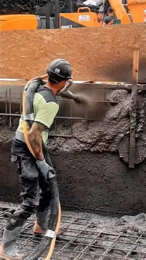 Concrete Spraying Work Tool Using High Pressure Shotcrete Machine #worktool