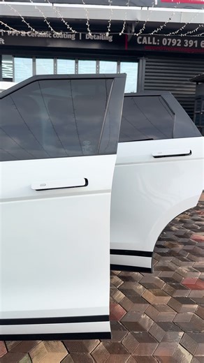 Hii jua ya January??❌ 3M ceramic tint imeshika kazi🚘🔥 Privacy iko juu, joto limepungua na style iko sawa kabisa✅✅ #wrap_n_drive #cartransformation #tintlife #vinylwraps #autocare