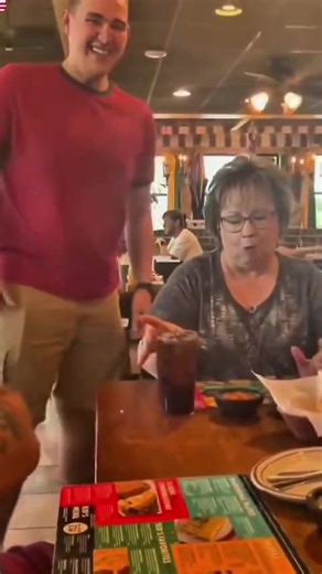 Soldier coming home and surprise their family ❤️❤️ #fyp #soldier #coming #home #reunion