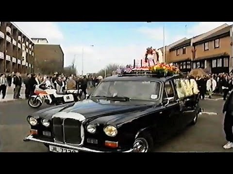 Ronnie Kray's Funeral. (1995)