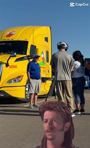 Swift Owner-Ops/ Swift and the Rabbit Crew making the money. #kenwortht680 #truckdriver #trucking