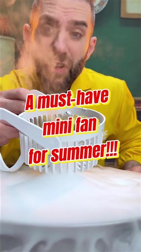 A hwandheld fan with an ice compress function and excellent value—definitely one to grab. #MAGICJOHN #foryoupage❤️❤️ #UK #london #fan