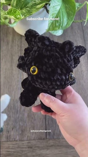 I just finished these crochet dragons✨ commission is open!