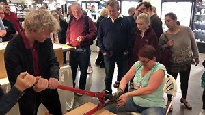 11K views · 38 reactions | CRACK YOUR OWN GEODE!  Curious rock hounds are lined up to crack their own geode at the Tucson Gem and Mineral Show at the Tucson Convention Center. What has been your favorite part of Gem Show season? Be sure to check out KOLD.com for all your information on this years remaining shows (Watch until the end to see what color shows up!) #tgms | KOLD News 13 | Facebook
