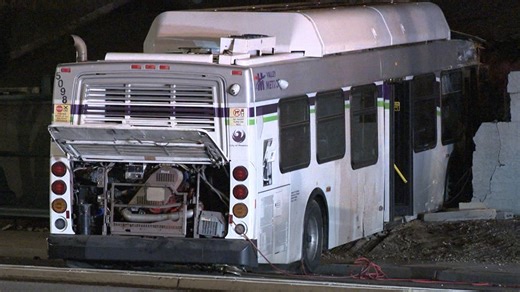 Valley Metro bus crashes into Glendale home