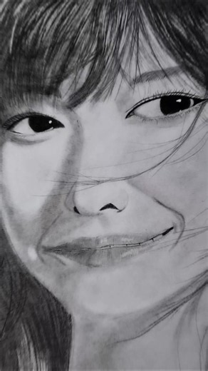 Did my art turn out...okay? 🤗 /face drawing / Girl face drawing /charcoal drawing #faceart #art