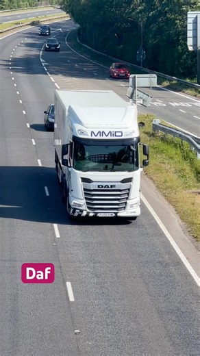 DAF Beautiful Big Truck Cruising England 🇬🇧 #DAF #BigTruck
