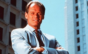 Que devient Fred Dryer, plus connu sous le nom de Rick Hunter, l'inspecteur choc des 80s ? - Grazia