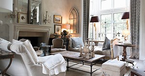 Decorate Your Home With French Daybeds