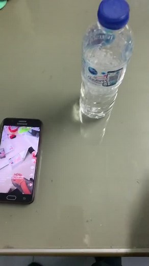 Bottle flip challenge #bottleflip #challenge #meme