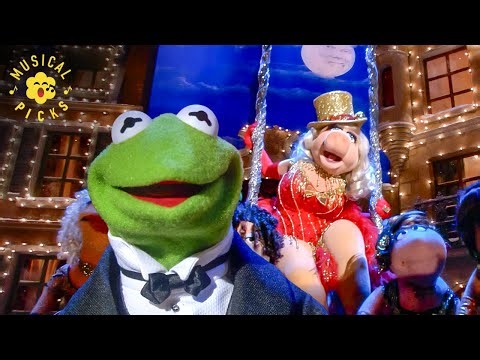 “Moulin Scrooge” (Full Performance) | It's a Very Merry Muppet Christmas Movie