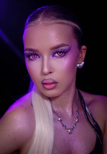 Creative Makeup Transition: Purple and Blue Combination