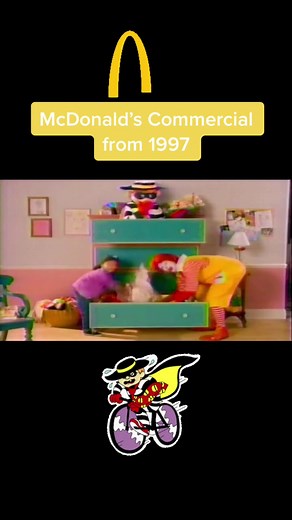 That pesky Hamburgler #mcdonalds #classic #tvcommercial #hamburgler #ad #1997 #whoremembers #nostalgic #burger