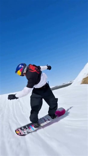 Imagine being able to hit these🤯 #snow #powderday #sports #snowboarding #winter