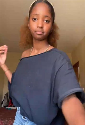 cher 🇨🇻 (@cher._._._)’s videos with som original - bem_fine