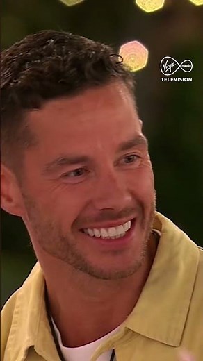Scott and Tina's first kiss | Love Island All Stars