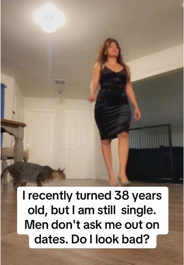 American Single Women: Navigating Life at 38