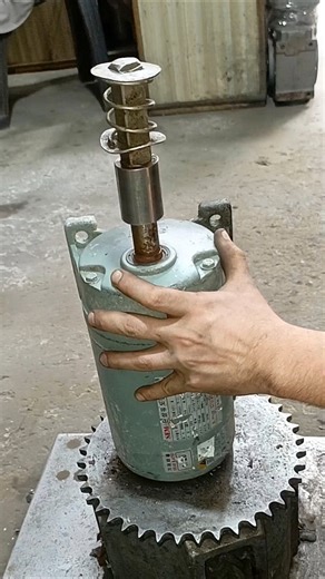 How to Adjust Spring Loaded Pulley on Gear Motor #shorts