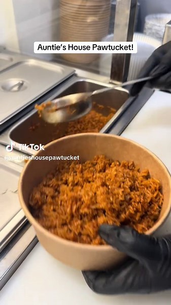 Auntie's House Pawtucket: Dine In or Take Out