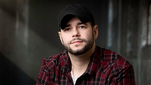 398K views · 1.3K reactions | ‘Ghost Hunters’ star Steve Gonsalves, who has starred on the reality series for over two decades, shared the scariest paranormal experience he’s ever had in an exclusive E! News interview. bit.ly/42UdvaT | E! News | Facebook