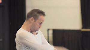 Jetez un coup d'oeil à la vidéo sur notre dernière audition Jeu à Montréal. Une journée incroyable avec des artistes drôles, talentueux et téméraires! ------------------------------------------------------------- Take a look at our most recent Acting Audition in Montreal! It was an incredible day with funny, fierce and fantastic artists! You can apply online year-round: https://cirk.me/2WwTAvd | Cirque du Soleil Casting