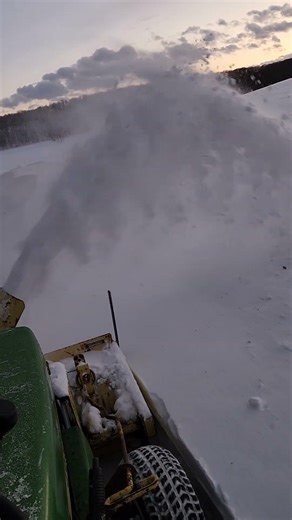 Blowing snow with a 70s John Deere 110 Jan 2026