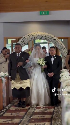Elegant Bride Entrance at Auckland Church | Wedding Ceremony Highlights