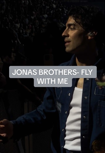 Fly with me last tour 😭 #joejonas #jonasbrothers #flywithme #thetour #jonas @Jonas Brothers @joejonas