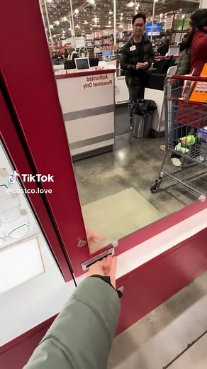 Costco Optical tip 👀👓 There are more eyeglass frames hidden behind the display case! Just ask the optician to unlock it for even more options 🔓 📍Irvine, CA #costco #costcolove #costcofinds #costcoshopping #costcohaul @Costco Wholesale