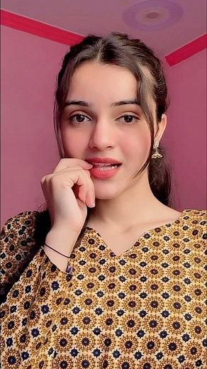 Sandhya on Instagram: "Koi baat hai usme puchho na..🫣😍"