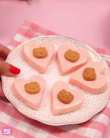 35K views · 703 reactions | Celebrate Valentine’s Day with this supercute fudge inspired by the new limited edition Hello Kitty Strawberry Shortcake Flavored Goldfish Grahams  ⁠ Learn how to make it on the #HelloKittyandFriends YouTube channel: https://bit.ly/3UEswKK | Hello Kitty | Facebook