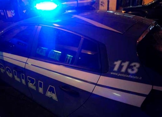 Ravenna, ruba in un esercizio commerciale ma viene catturato