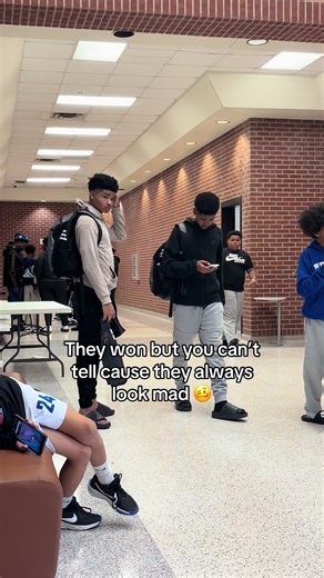 You can never tell if they won or lost 🥴 | Basketball Twins