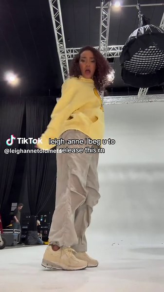 Nowww #leaighannepinnock #newmusic #leighanne @Leigh-Anne