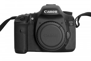 CANON EOS 7D - Kamera mit VOLL HD VIDEO | Kaufen auf Ricardo