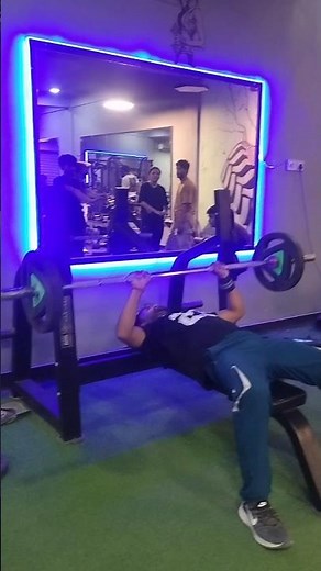 5 BEST TIPS For MUSCLE BUILDING | Get Results Faster as a Beginner