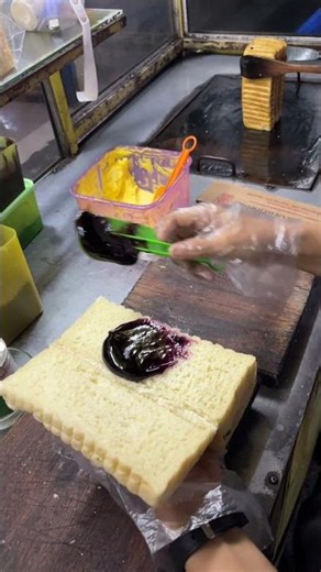 Insane Smooth Blueberry Cream Toast Making