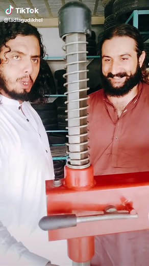 Understanding Hydraulic Jacks: Operation and Mechanisms