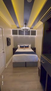 Join us for a renovated Room 100 tour! 🌟This room offers a private bath, double bed, and the perfect location to be close to all the amenities Island House has to offer! 😎🛏️Give us a call for availability! | Island House Key West Gay Hotel & Resort