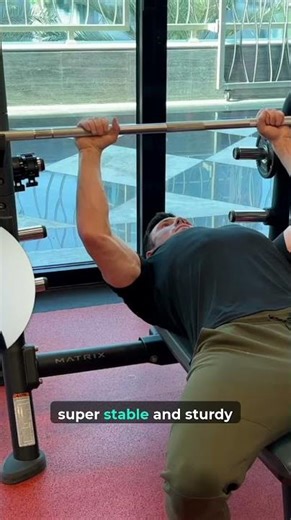 Close Grip Bench Press: Build Triceps and Chest