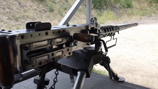 美国M2HB机枪 使用.22 WMR弹药