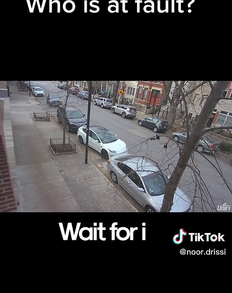 @⚖️ The TikTok Attorney ⚖️ Do your thing! #lawyersoftiktok #education #caraccident