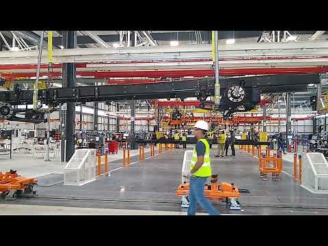 Navistar San Antonio Mfg plant: Chassis flip
