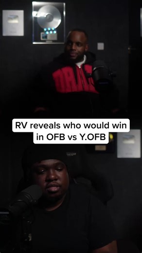 RV reveals who would win in an OFB vs Y OFB clash @rvpochettino #rv #rvofficial #rvofb #ofb #ofbrv #headieone #ukdrill #hoodtrap #hoodtraptypebeat #jerkdrill #ukdrillpage #ukdrilllatest #ukdrillmusic #ukdrillscene #prodbywalkz #prodbywalkzclips #walkz #thevillage