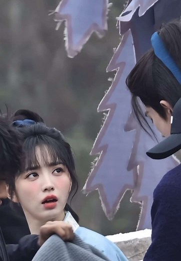 Pursuit of Jade EP 16 BTS . He’s smitten ,always smiling when he looks at her 🥰 #pursuitofjade #zhanglinghe #tianxiwei #chasingjade #fyp