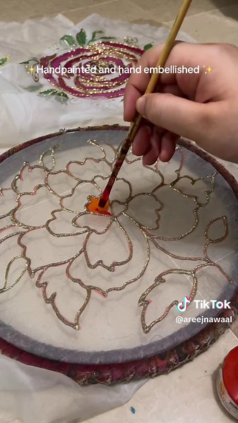 Create Stunning Hand-Painted Fabric Art