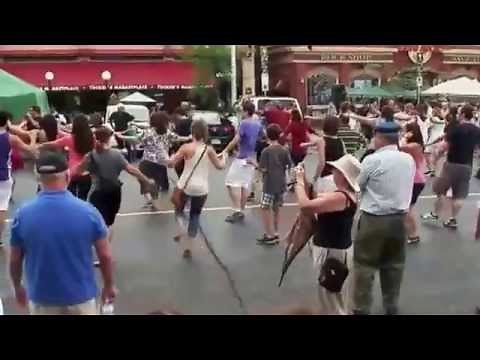 Dance Zorba le Grec au Canada