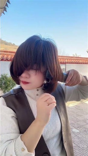 Easy Short Hair Styles for Beginners